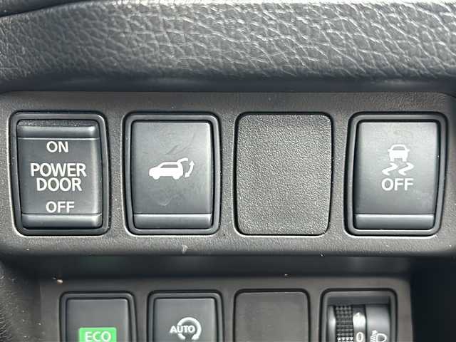 日産 エクストレイル 20X 石川県 2018(平30)年 8.1万km ダークメタルグレー 4WD/インテリジェントエマージェンシーブレーキ/・踏み間違い衝突防止アシスト/・車線逸脱警報/・進入禁止標識検システム/・フロント/バックソナー/社外ディスプレイオーディオ/【Bluetooth・FM・AM】/バックカメラ/LEDヘッドライト/・オートライト/・フォグランプ/ETC/前後ミラー型ドライブレコーダー/ステアリングリモコン/スマートキー/・プッシュスタート/ヒルディセントコントロール/パワーバックドア/アイドリングストップ/横滑り防止装置/レザーハンドル/社外フロアマット/純正AWスタッドレスタイヤ車載/保証書/取扱説明書