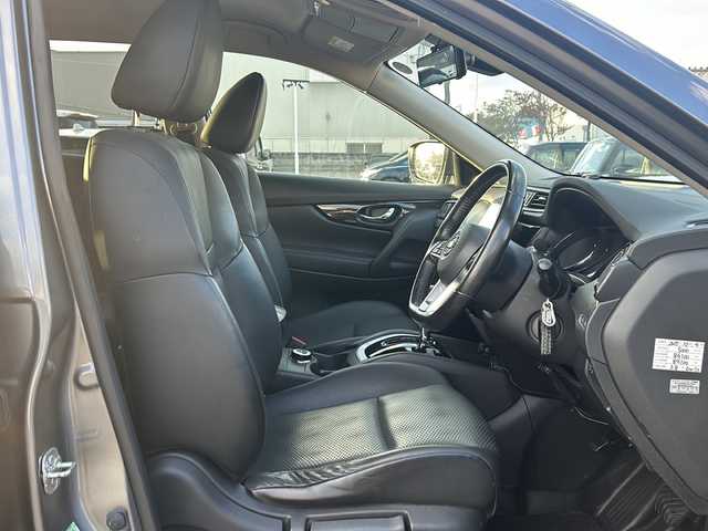 日産 エクストレイル 20X 石川県 2018(平30)年 8.1万km ダークメタルグレー 4WD/インテリジェントエマージェンシーブレーキ/・踏み間違い衝突防止アシスト/・車線逸脱警報/・進入禁止標識検システム/・フロント/バックソナー/社外ディスプレイオーディオ/【Bluetooth・FM・AM】/バックカメラ/LEDヘッドライト/・オートライト/・フォグランプ/ETC/前後ミラー型ドライブレコーダー/ステアリングリモコン/スマートキー/・プッシュスタート/ヒルディセントコントロール/パワーバックドア/アイドリングストップ/横滑り防止装置/レザーハンドル/社外フロアマット/純正AWスタッドレスタイヤ車載/保証書/取扱説明書