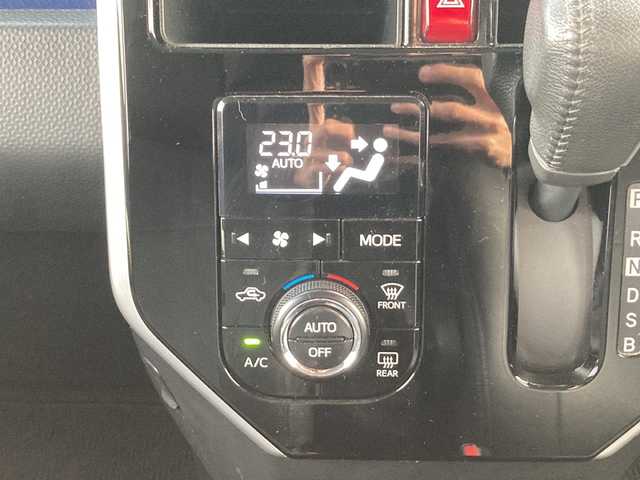 トヨタ タンク カスタムG 佐賀県 2020(令2)年 4万km レーザーブルークリスタルシャイン 純正9インチナビ/バックカメラ/両側パワースライドドア/プリクラッシュセーフティ/レーンキープアシスト/オートハイビーム/コーナーセンサー/クルーズコントロール/ビルトインETC/革調シートカバー/シートヒーター/ステアリングリモコン/ドライブレコーダー/プッシュスタート/スマートキー/LEDヘッドライト/フォグライト/純正アルミホイール