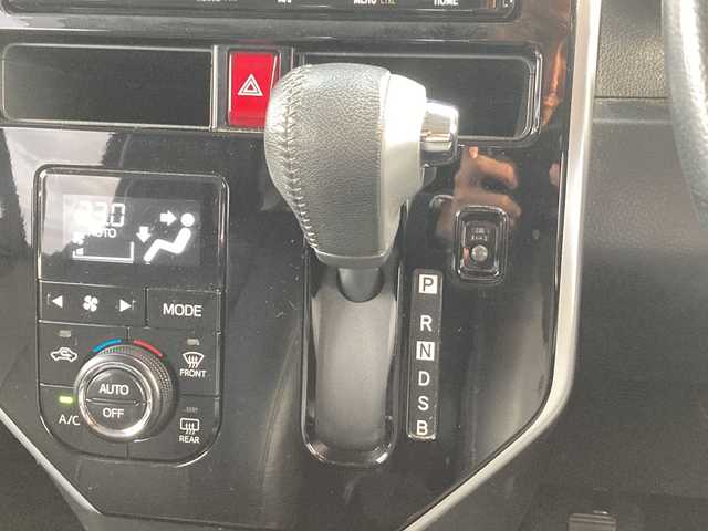 トヨタ タンク カスタムG 佐賀県 2020(令2)年 4万km レーザーブルークリスタルシャイン 純正9インチナビ/バックカメラ/両側パワースライドドア/プリクラッシュセーフティ/レーンキープアシスト/オートハイビーム/コーナーセンサー/クルーズコントロール/ビルトインETC/革調シートカバー/シートヒーター/ステアリングリモコン/ドライブレコーダー/プッシュスタート/スマートキー/LEDヘッドライト/フォグライト/純正アルミホイール