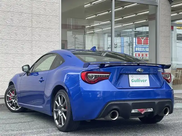 スバル ＢＲＺ GT 埼玉県 2017(平29)年 6.4万km WRブルーパール /6速MT//STIマフラー//ブレンボキャリパー//SACHSダンパー//社外ディスプレイオーディオ//CD/DVD/Bluetooth/USB//クルーズコントロール//ハーフレザーシート//前2席シートヒーター//ETC2.0//スマートキーx2//LEDヘッドライト//LEDフォグランプ//W.サイド.カーテンエアバッグ//ABS//横滑り防止装置//革巻きステアリング//オートライト//純正17インチAW//新車時保証書//取扱説明書