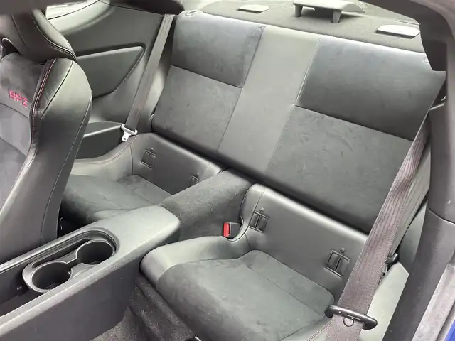 スバル ＢＲＺ GT 埼玉県 2017(平29)年 6.4万km WRブルーパール /6速MT//STIマフラー//ブレンボキャリパー//SACHSダンパー//社外ディスプレイオーディオ//CD/DVD/Bluetooth/USB//クルーズコントロール//ハーフレザーシート//前2席シートヒーター//ETC2.0//スマートキーx2//LEDヘッドライト//LEDフォグランプ//W.サイド.カーテンエアバッグ//ABS//横滑り防止装置//革巻きステアリング//オートライト//純正17インチAW//新車時保証書//取扱説明書