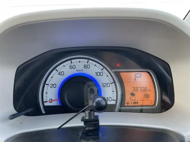 マツダ キャロル GL 群馬県 2019(平31)年 3.9万km シルキーシルバーメタリック スマートブレーキサポート/・デュアルセンサーブレーキサポート/・誤発進抑制機能/・車線逸脱警報/・ふらつき防止/社外メモリナビ　MDV-M705W/(CD DVD Bluetooth iPod フルセグ AM FM SD) /バックカメラ/ETC/社外前後ドライブレコーダー　ZDR026/アイドリングストップ/運転席シートヒーター/ケンウッドツィーター/オートライト/レベライザー/横滑り防止/取扱説明書/保証書/スペアキー