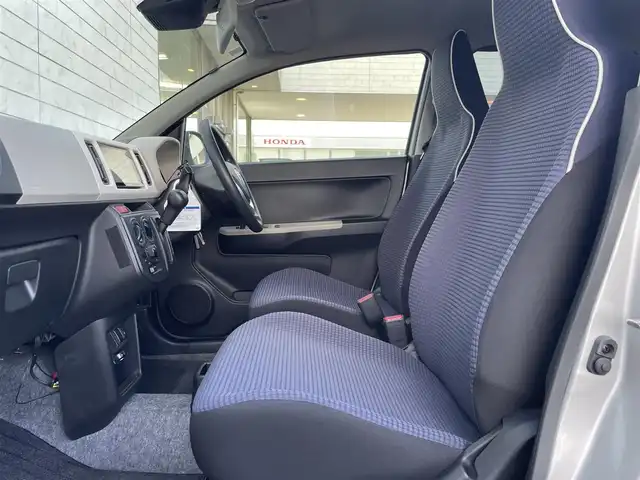 マツダ キャロル GL 群馬県 2019(平31)年 3.9万km シルキーシルバーメタリック スマートブレーキサポート/・デュアルセンサーブレーキサポート/・誤発進抑制機能/・車線逸脱警報/・ふらつき防止/社外メモリナビ　MDV-M705W/(CD DVD Bluetooth iPod フルセグ AM FM SD) /バックカメラ/ETC/社外前後ドライブレコーダー　ZDR026/アイドリングストップ/運転席シートヒーター/ケンウッドツィーター/オートライト/レベライザー/横滑り防止/取扱説明書/保証書/スペアキー