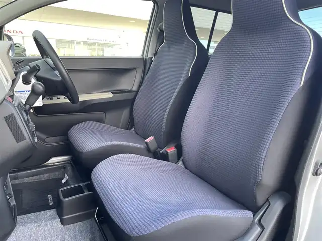 マツダ キャロル GL 群馬県 2019(平31)年 3.9万km シルキーシルバーメタリック スマートブレーキサポート/・デュアルセンサーブレーキサポート/・誤発進抑制機能/・車線逸脱警報/・ふらつき防止/社外メモリナビ　MDV-M705W/(CD DVD Bluetooth iPod フルセグ AM FM SD) /バックカメラ/ETC/社外前後ドライブレコーダー　ZDR026/アイドリングストップ/運転席シートヒーター/ケンウッドツィーター/オートライト/レベライザー/横滑り防止/取扱説明書/保証書/スペアキー