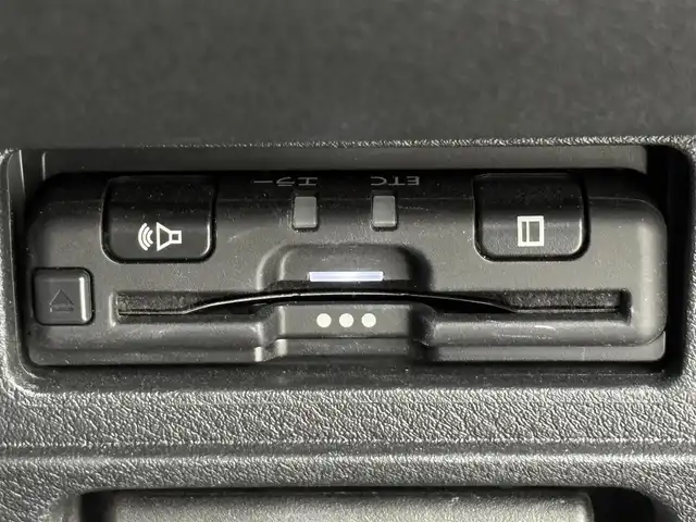 日産 ノート X 福岡県 2022(令4)年 5.6万km オーロラフレアブルーパール 純正ＤＡナビ／フルセグＴＶ　/アラウンドビューモニター　/デジタルインナーミラー　/ＥＴＣ　/前後ドラレコ　/コーナーセンサー　/エマージェンシーブレーキ　/レーンキープ　/ブラインドスポットモニター　/ＬＥＤヘッドライト