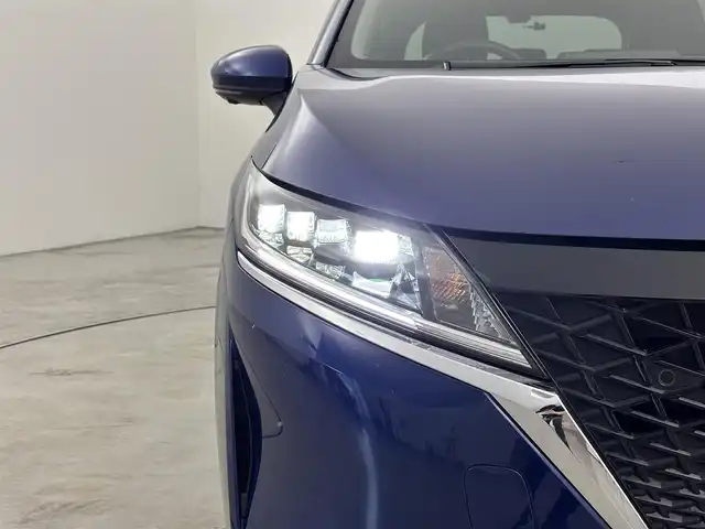 日産 ノート X 福岡県 2022(令4)年 5.6万km オーロラフレアブルーパール 純正ＤＡナビ／フルセグＴＶ　/アラウンドビューモニター　/デジタルインナーミラー　/ＥＴＣ　/前後ドラレコ　/コーナーセンサー　/エマージェンシーブレーキ　/レーンキープ　/ブラインドスポットモニター　/ＬＥＤヘッドライト