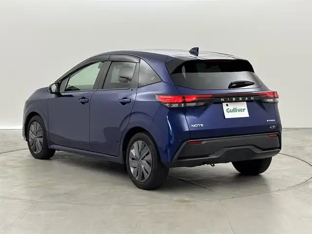 日産 ノート X 福岡県 2022(令4)年 5.6万km オーロラフレアブルーパール 純正ＤＡナビ／フルセグＴＶ　/アラウンドビューモニター　/デジタルインナーミラー　/ＥＴＣ　/前後ドラレコ　/コーナーセンサー　/エマージェンシーブレーキ　/レーンキープ　/ブラインドスポットモニター　/ＬＥＤヘッドライト