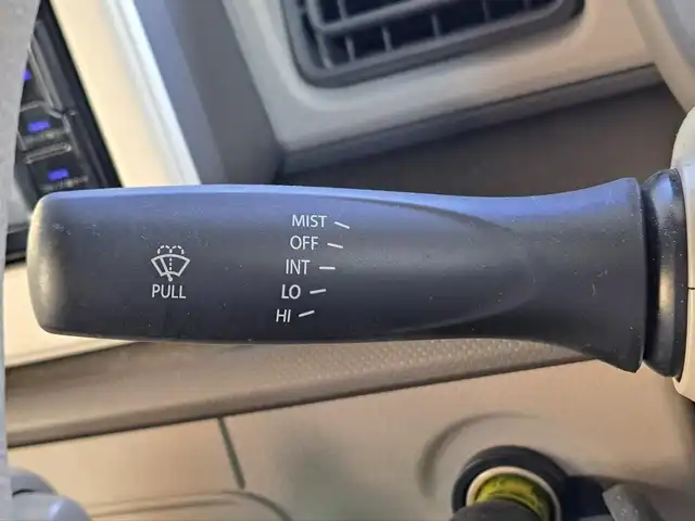 スズキ ラパン G 大阪府 2023(令5)年 0.3万km フォーンベージュM /禁煙車//ワンオーナー車//純正メモリナビ/KXM-E507W//Bluetooth/CD/DVD/USB/iPod//フルセグテレビ//前後ドライブレコーダー//純正フロアマット//アイドリングストップ//オートハイビーム//スマートキー//運転席シートヒーター//後方コーナーセンサー//車線逸脱警報システム//type-c充電ソケット//Wエアバッグ//スペアキー×1//取扱説明書/保証書