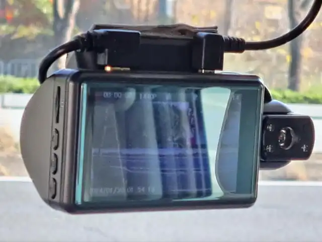 スズキ ラパン G 大阪府 2023(令5)年 0.3万km フォーンベージュM /禁煙車//ワンオーナー車//純正メモリナビ/KXM-E507W//Bluetooth/CD/DVD/USB/iPod//フルセグテレビ//前後ドライブレコーダー//純正フロアマット//アイドリングストップ//オートハイビーム//スマートキー//運転席シートヒーター//後方コーナーセンサー//車線逸脱警報システム//type-c充電ソケット//Wエアバッグ//スペアキー×1//取扱説明書/保証書