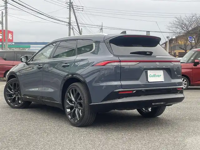 トヨタ クラウン エステート Z 群馬県 2025(令7)年 0.4万km マッシブグレー ワンオーナー/４WD/純正ナビ、地デジ、Bluetooth、ミラーキャスト/アラウンドビューモニター/プリクラッシュセーフティ/ブラインドスポットモニター/レーダークルーズコントロール/革巻きステア/パドルシフト/ビルトインETC2.0/LEDヘッドライト/デジタルインナーミラー（ドラレコ前後録画）/クリアランスソナー（前後）/前席パワーシート、シートヒーター、エアシート/ステアリングヒーター/ウインカーミラー/オートマチックハイビーム/ヘッドアップディスプレイ/置くだけ充電/パワーバックドア/スマートキー×２/保証書