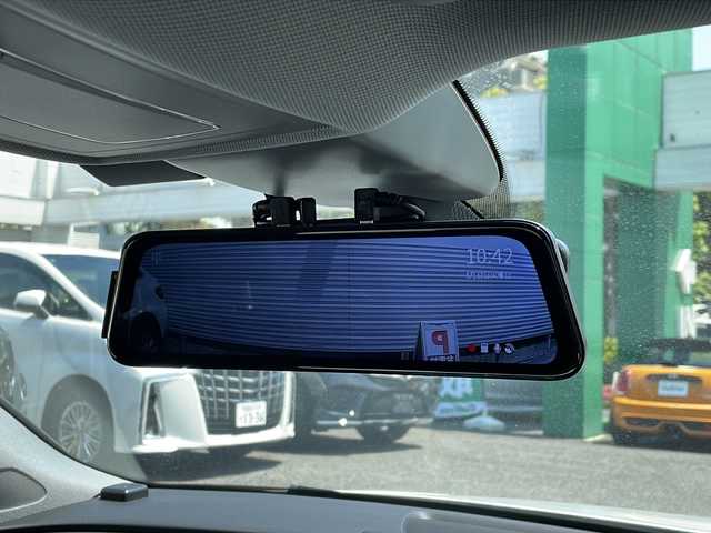アウディ Ａ３ SB 30TFSI 東京都 2019(平31)年 2万km グレイシアホワイトメタリック ワンオーナー/アシスタンスP　コンビニエンスP/取扱説明書/新車購入時保証書/Audiプレセンス/Audiサイドアシスト/アクティブレーンアシスト/アダプティブクルーズコントロール/純正ナビ/フルセグTV/SD/CD/DVD/BT/USB/AUX/バックカメラ　ETC【2.0】/前後ドライブレコーダー/バーチャルコックピット/コーナーセンサー/純正16インチアルミ