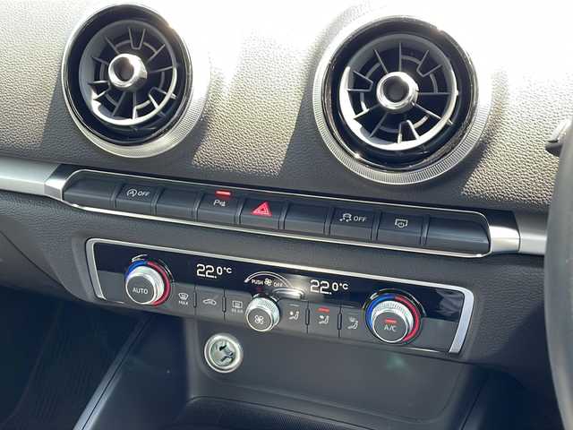 アウディ Ａ３ SB 30TFSI 東京都 2019(平31)年 2万km グレイシアホワイトメタリック ワンオーナー/アシスタンスP　コンビニエンスP/取扱説明書/新車購入時保証書/Audiプレセンス/Audiサイドアシスト/アクティブレーンアシスト/アダプティブクルーズコントロール/純正ナビ/フルセグTV/SD/CD/DVD/BT/USB/AUX/バックカメラ　ETC【2.0】/前後ドライブレコーダー/バーチャルコックピット/コーナーセンサー/純正16インチアルミ