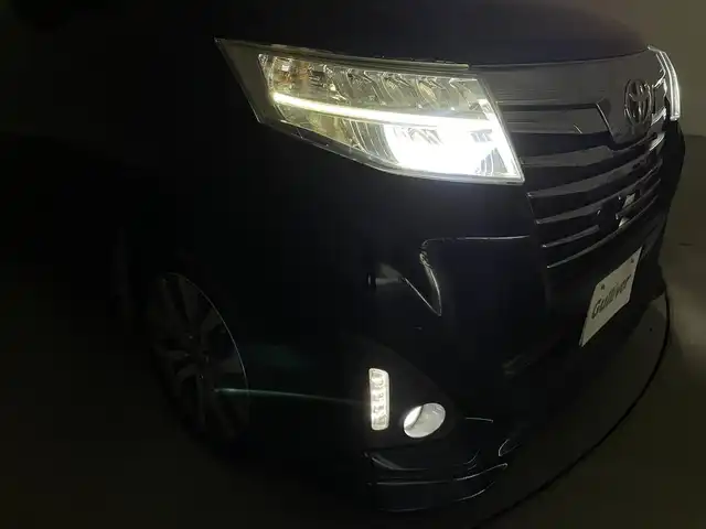 トヨタ ルーミー カスタムG－T 群馬県 2017(平29)年 5.2万km ブラックマイカメタリック/レーザーブルークリスタルシャイン 2トーン ナビレディパッケージ/・バックカメラ/・ステアリングスイッチ/コンフォートパッケージ/・運転席/助手席シートヒーター/・シートバックテーブル/スペアタイヤ/=====/純正9インチSDナビ/・フルセグTV/AM/FM/CD/DVD/BT/ETC/両側パワースライドドア/スマートアシスト/・衝突回避支援ブレーキ/・衝突警報/・車線逸脱警報機/・誤発進抑制制御/・先行車発進お知らせ/LEDヘッドライト/プッシュスタート/スマートキー