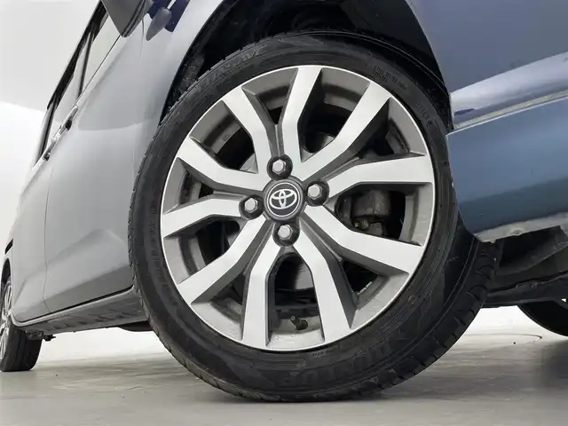 トヨタ ルーミー カスタムG－T 群馬県 2017(平29)年 5.2万km ブラックマイカメタリック/レーザーブルークリスタルシャイン 2トーン ナビレディパッケージ/・バックカメラ/・ステアリングスイッチ/コンフォートパッケージ/・運転席/助手席シートヒーター/・シートバックテーブル/スペアタイヤ/=====/純正9インチSDナビ/・フルセグTV/AM/FM/CD/DVD/BT/ETC/両側パワースライドドア/スマートアシスト/・衝突回避支援ブレーキ/・衝突警報/・車線逸脱警報機/・誤発進抑制制御/・先行車発進お知らせ/LEDヘッドライト/プッシュスタート/スマートキー