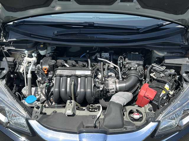ホンダ フィット 13G Lパッケージ 京都府 2016(平28)年 3.8万km クリスタルブラックパール ワンオーナー/純正ナビ/　(AM/FM/TV/BT/USB/iPod/CD)/バックカメラ/ETC/クルーズコントロール/プッシュスタート/スマートキー/LEDライト/オートライト/純正フロアマット/横滑り防止装置/取扱説明書/保証書/ドアバイザー