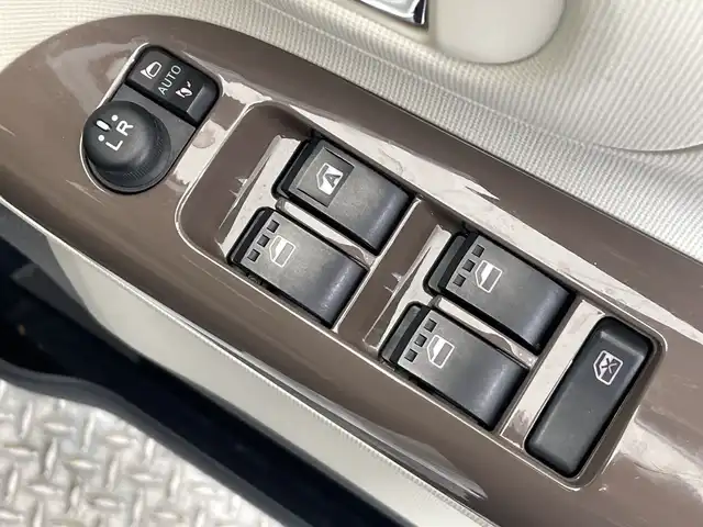 ダイハツ ムーヴ キャンバス G メイクアップ リミテッド　SAⅢ 栃木県 2022(令4)年 2.1万km パールホワイトⅢ/ナチュラルベージュマイカメタリック 2トーン 社外ナビ/（Bluetooth）/バックカメラ/全方位カメラ/スマートアシストIII/・衝突回避支援ブレーキ機能/・衝突警報機能/・車線逸脱警報機能/・誤発進抑制制御機能/・先行車発進お知らせ機能/・前後コーナーセンサー/・オートハイビーム/クルーズコントロール/両側パワースライドドア/前方ドライブレコーダー/LEDヘッドライト/禁煙車/LEDヘッドライト/スマートキー/アイドリングストップ