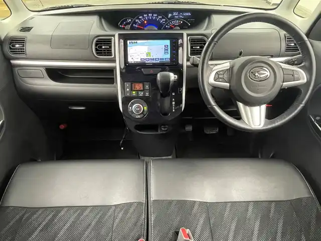 ダイハツ タント カスタム RS トップED SA Ⅲ 岡山県 2018(平30)年 5.3万km ブライトシルバーメタリック 純正ナビ/【ナビ/フルセグ/Bluetooth/DVD/CD】	/バックカメラ	/オートハイビーム	/LEDヘッドライト（AUTO機能付き）	/ETC	/運転席シートヒーター		/衝突軽減ブレーキシステム	/車線逸脱防止システム	/横滑り防止装置	/社外ドライブレコーダー（前後）	/純正15インチアルミ/純正フロアマット	/ステアリングスイッチ	/チルトステアリング/ウィンカーミラー/ドアバイザー/プッシュスタート	/スマートキー×2	/ナビ取扱説明書