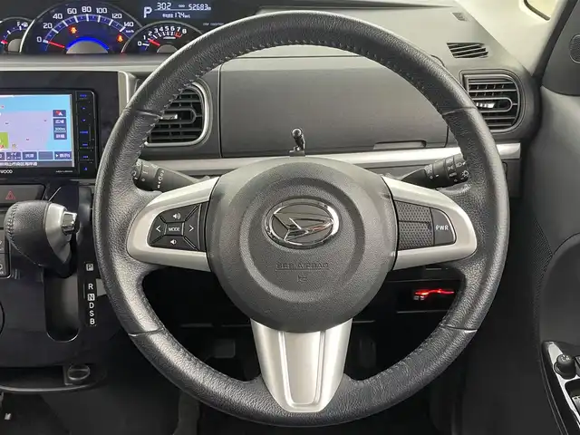 ダイハツ タント カスタム RS トップED SA Ⅲ 岡山県 2018(平30)年 5.3万km ブライトシルバーメタリック 純正ナビ/【ナビ/フルセグ/Bluetooth/DVD/CD】	/バックカメラ	/オートハイビーム	/LEDヘッドライト（AUTO機能付き）	/ETC	/運転席シートヒーター		/衝突軽減ブレーキシステム	/車線逸脱防止システム	/横滑り防止装置	/社外ドライブレコーダー（前後）	/純正15インチアルミ/純正フロアマット	/ステアリングスイッチ	/チルトステアリング/ウィンカーミラー/ドアバイザー/プッシュスタート	/スマートキー×2	/ナビ取扱説明書
