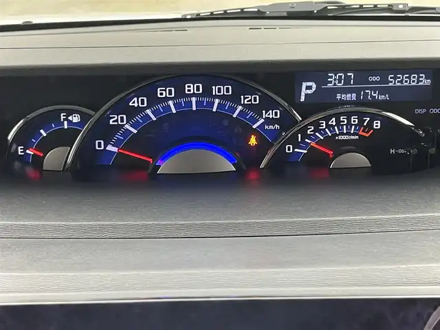 ダイハツ タント カスタム RS トップED SA Ⅲ 岡山県 2018(平30)年 5.3万km ブライトシルバーメタリック 純正ナビ/【ナビ/フルセグ/Bluetooth/DVD/CD】	/バックカメラ	/オートハイビーム	/LEDヘッドライト（AUTO機能付き）	/ETC	/運転席シートヒーター		/衝突軽減ブレーキシステム	/車線逸脱防止システム	/横滑り防止装置	/社外ドライブレコーダー（前後）	/純正15インチアルミ/純正フロアマット	/ステアリングスイッチ	/チルトステアリング/ウィンカーミラー/ドアバイザー/プッシュスタート	/スマートキー×2	/ナビ取扱説明書