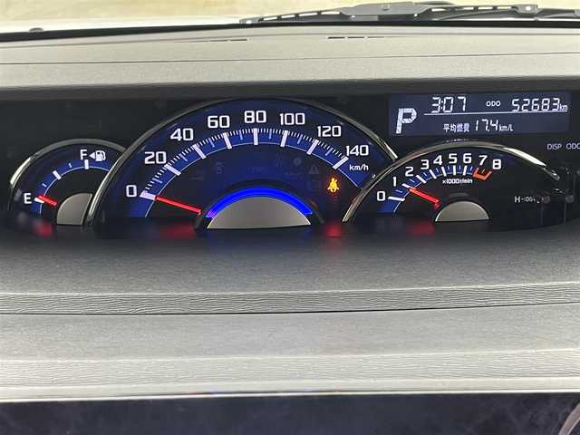 ダイハツ タント カスタム RS トップED SA Ⅲ 岡山県 2018(平30)年 5.3万km ブライトシルバーメタリック 純正ナビ/【ナビ/フルセグ/Bluetooth/DVD/CD】	/バックカメラ	/オートハイビーム	/LEDヘッドライト（AUTO機能付き）	/ETC	/運転席シートヒーター		/衝突軽減ブレーキシステム	/車線逸脱防止システム	/横滑り防止装置	/社外ドライブレコーダー（前後）	/純正15インチアルミ/純正フロアマット	/ステアリングスイッチ	/チルトステアリング/ウィンカーミラー/ドアバイザー/プッシュスタート	/スマートキー×2	/ナビ取扱説明書