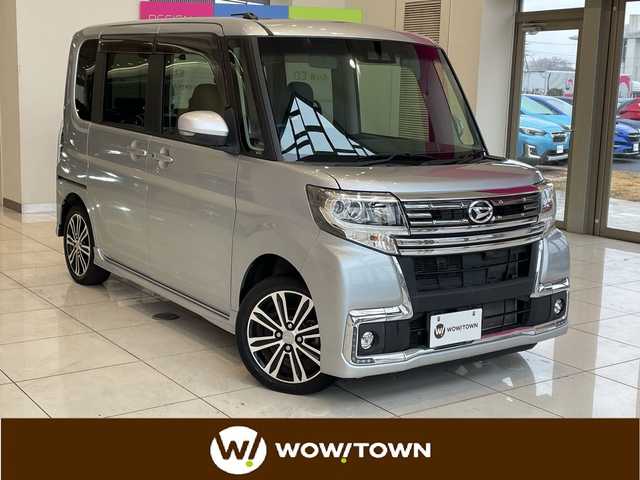 ダイハツ タント カスタム RS トップED SA Ⅲ 埼玉県 2018(平30)年 5.3万km ブライトシルバーメタリック スマートアシスト /メモリナビ /　　CD/DVD/BT/フルセグ/バックカメラ /両側パワースライドドア /LEDオートライト /ハーフレザーシート /シートヒーター /純正15インチアルミホイール /ステアリングスイッチ　/禁煙車