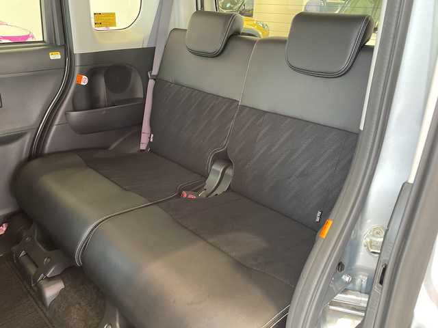 ダイハツ タント カスタム RS トップED SA Ⅲ 埼玉県 2018(平30)年 5.3万km ブライトシルバーメタリック スマートアシスト /メモリナビ /　　CD/DVD/BT/フルセグ/バックカメラ /両側パワースライドドア /LEDオートライト /ハーフレザーシート /シートヒーター /純正15インチアルミホイール /ステアリングスイッチ　/禁煙車