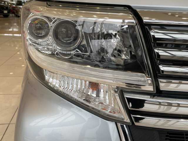 ダイハツ タント カスタム RS トップED SA Ⅲ 埼玉県 2018(平30)年 5.3万km ブライトシルバーメタリック スマートアシスト /メモリナビ /　　CD/DVD/BT/フルセグ/バックカメラ /両側パワースライドドア /LEDオートライト /ハーフレザーシート /シートヒーター /純正15インチアルミホイール /ステアリングスイッチ　/禁煙車