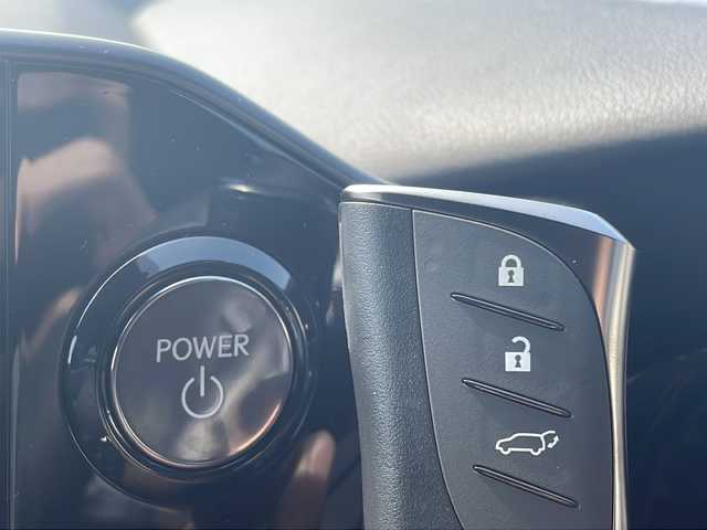レクサス ＮＸ 350h Fスポーツ 山口県 2024(令6)年 0.6万km ホワイトノーヴァガラスフレーク 禁煙車/ワンオーナー/メーカーオプションナビ/(AM/FM/USB/Bluetooth/フルセグTV)/全周囲カメラ/ビルトインETC2.0/パノラマルーフ/衝突軽減ブレーキ/レーンキープアシスト/レーダークルーズコントロール/クリアランスソナー/ブラインドスポットモニター/ヘッドアップディスプレイ/パワーバックドア/デジタルインナーミラー/置くだけ充電/レザーシート/パワーシート/エアシート/シートヒーター/ハンドルヒーター/パドルシフト/ステアリングスイッチ/オートライト/オートハイビーム/LEDヘッドランプ/フォグランプ/プッシュスタート/スマートキー×２/カードキー×１/純正アルミホイール/純正フロアマット/取扱説明書/保証書