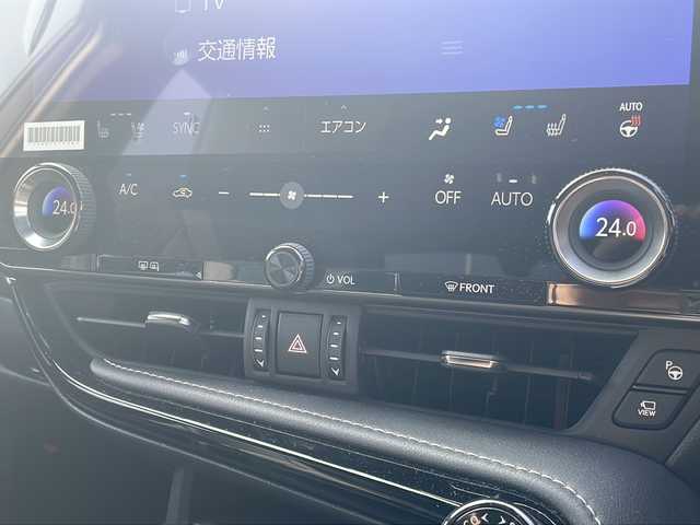 レクサス ＮＸ 350h Fスポーツ 山口県 2024(令6)年 0.6万km ホワイトノーヴァガラスフレーク 禁煙車/ワンオーナー/メーカーオプションナビ/(AM/FM/USB/Bluetooth/フルセグTV)/全周囲カメラ/ビルトインETC2.0/パノラマルーフ/衝突軽減ブレーキ/レーンキープアシスト/レーダークルーズコントロール/クリアランスソナー/ブラインドスポットモニター/ヘッドアップディスプレイ/パワーバックドア/デジタルインナーミラー/置くだけ充電/レザーシート/パワーシート/エアシート/シートヒーター/ハンドルヒーター/パドルシフト/ステアリングスイッチ/オートライト/オートハイビーム/LEDヘッドランプ/フォグランプ/プッシュスタート/スマートキー×２/カードキー×１/純正アルミホイール/純正フロアマット/取扱説明書/保証書