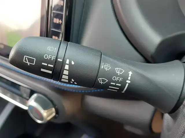 日産 キックス オーテック 東京都 2021(令3)年 3.6万km ブリリアントホワイトパール 純正ナビ/アラウンドビューモニター/ワンオーナー/プロパイロット/アダプティブクルーズコントロール/衝突軽減ブレーキ/レーンキープアシスト/シートヒーター/ハンドルヒーター/ビルトインETC/デジタルインナーミラー/プッシュスタート/キーレスエントリー/純正アルミホイール車載/USB入力端子/レザーシート/Bluetooth/新車保証書/取扱説明書