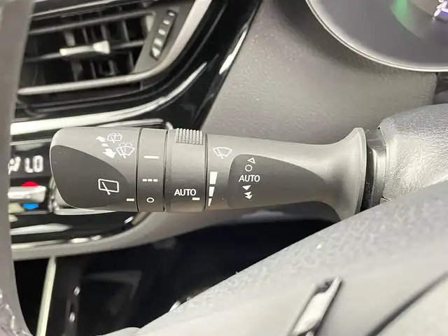 トヨタ Ｃ－ＨＲ G 千葉県 2019(平31)年 2.5万km ブラックマイカ セーフティセンスP/（衝突回避支援パッケージ）/・プリクラッシュセーフティシステム/・レーンディパーチャーアラート/・オートマチックハイビーム/・レーダークルーズコントロール/ブラインドスポットモニター/純正9インチメモリーナビ/・フルセグTV/・Bluetooth接続/・CD/DVD再生機能/バックカメラ/前後コーナーセンサー/LEDヘッドライト/スマートキー/社外20インチアルミホイール(WALD)/社外フルエアロ(WALD)