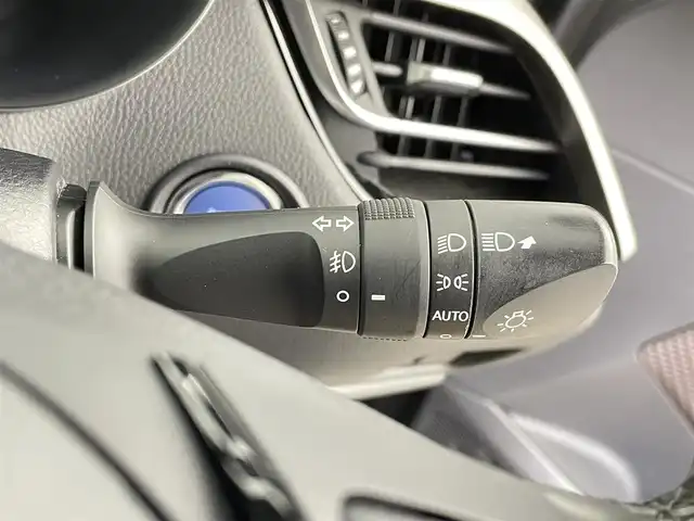 トヨタ Ｃ－ＨＲ G 千葉県 2019(平31)年 2.5万km ブラックマイカ セーフティセンスP/（衝突回避支援パッケージ）/・プリクラッシュセーフティシステム/・レーンディパーチャーアラート/・オートマチックハイビーム/・レーダークルーズコントロール/ブラインドスポットモニター/純正9インチメモリーナビ/・フルセグTV/・Bluetooth接続/・CD/DVD再生機能/バックカメラ/前後コーナーセンサー/LEDヘッドライト/スマートキー/社外20インチアルミホイール(WALD)/社外フルエアロ(WALD)
