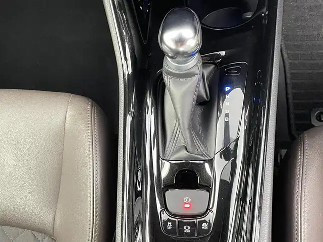 トヨタ Ｃ－ＨＲ G 千葉県 2019(平31)年 2.5万km ブラックマイカ セーフティセンスP/（衝突回避支援パッケージ）/・プリクラッシュセーフティシステム/・レーンディパーチャーアラート/・オートマチックハイビーム/・レーダークルーズコントロール/ブラインドスポットモニター/純正9インチメモリーナビ/・フルセグTV/・Bluetooth接続/・CD/DVD再生機能/バックカメラ/前後コーナーセンサー/LEDヘッドライト/スマートキー/社外20インチアルミホイール(WALD)/社外フルエアロ(WALD)