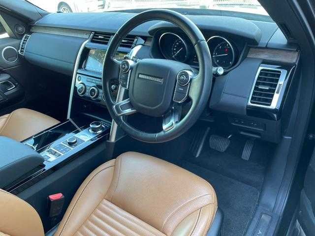 ランドローバー ランドローバー ディスカバリー HSE 埼玉県 2018(平30)年 5.6万km サントリーニ・ブラック ４WD/ターボ/純正ナビ/全方位カメラ/MERIDIANサウンドシステム/Bluetooth/CD/DVD/ETC/パワーシート/シートメモリー/シートヒーター/電動格納シート/パワーバックドア/ドライブレコーダー/LEDヘッドライト/バックフォグ/オートライト/オートマチックハイビーム