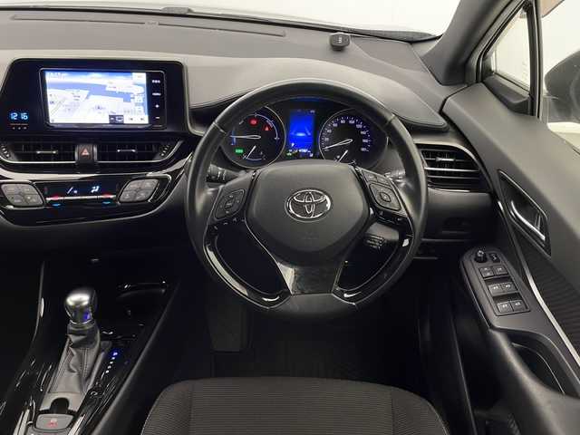 トヨタ Ｃ－ＨＲ S 宮崎県 2017(平29)年 4.2万km メタルストリームM 禁煙車/トヨタセーフティセンス/社外ナビTV/（AVN-P10W/Bluetooth/FMAM/フルセグTV)/社外バックカメラ/社外ETC/純正モデリスタエアロ/純正17インチアルミ/純正フロアマット/アダプティブクルーズコントロール/プリクラッシュセーフティ/レーンディパーチャーアラート/オートマチックハイビーム/電子パーキング/オートホールド/デュアルオートエアコン/本革巻ハンドル/オート電動格納ミラー/スマートキー/プッシュエンジンスタート/スペアキー/新車時保証書