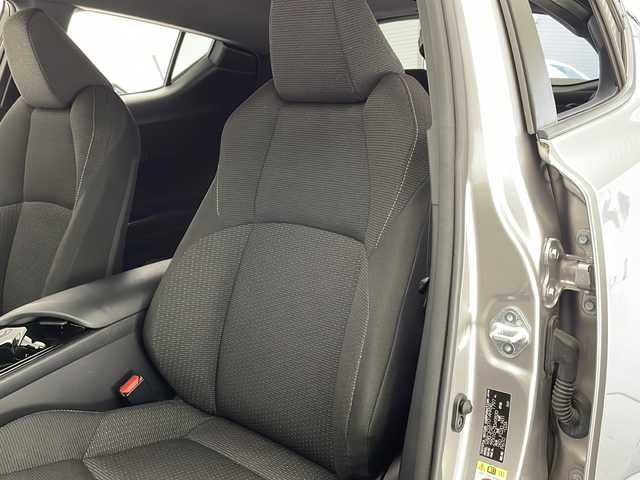 トヨタ Ｃ－ＨＲ S 宮崎県 2017(平29)年 4.2万km メタルストリームM 禁煙車/トヨタセーフティセンス/社外ナビTV/（AVN-P10W/Bluetooth/FMAM/フルセグTV)/社外バックカメラ/社外ETC/純正モデリスタエアロ/純正17インチアルミ/純正フロアマット/アダプティブクルーズコントロール/プリクラッシュセーフティ/レーンディパーチャーアラート/オートマチックハイビーム/電子パーキング/オートホールド/デュアルオートエアコン/本革巻ハンドル/オート電動格納ミラー/スマートキー/プッシュエンジンスタート/スペアキー/新車時保証書