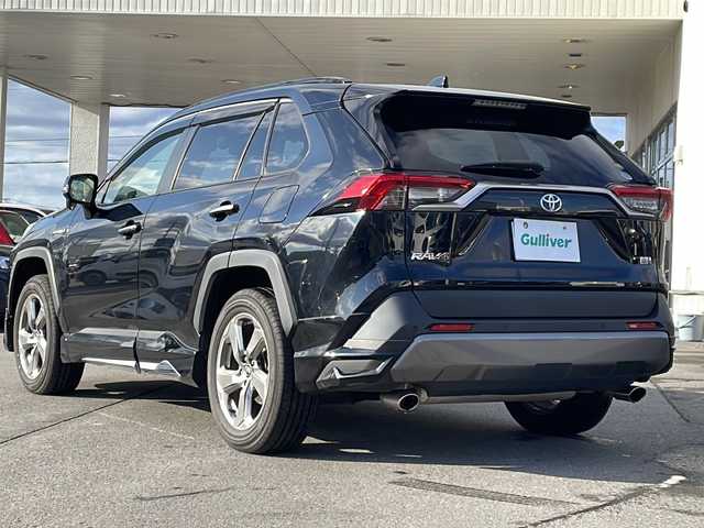トヨタ ＲＡＶ４ ハイブリットG 道北・旭川 2019(令1)年 6.9万km アティチュードブラックマイカ /4WD//禁煙車//ワンオーナー//寒冷地仕様//モデリスタエアロ//純正SDナビ//CD/DVD/SD/MSV/BT/フルセグ//パワーバックドア//バックカメラ//トヨタセーフティセンス//PCS/ACC/LTA/BSM/RCTA/PKSB/RSA//クリアランスソナー//運転席メモリ付きパワーシート//合皮シート//シートヒーター//ステアリングヒーター//オートハイビーム//オートライト//LEDヘッドライト//フォグライト//リアフォグ//ドライブレコーダー//ビルトインETC//純正スマートキー一体型エンジンスターター//TVキャンセラー//オートリトラミラー//フロントデアイサー//純正フロアマット//ドアバイザー//ルーフレール//社外AW冬タイヤ積み込み//保証書//取説