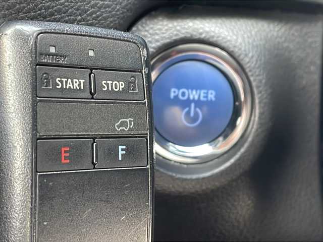 トヨタ ＲＡＶ４ ハイブリットG 道北・旭川 2019(令1)年 6.9万km アティチュードブラックマイカ /4WD//禁煙車//ワンオーナー//寒冷地仕様//モデリスタエアロ//純正SDナビ//CD/DVD/SD/MSV/BT/フルセグ//パワーバックドア//バックカメラ//トヨタセーフティセンス//PCS/ACC/LTA/BSM/RCTA/PKSB/RSA//クリアランスソナー//運転席メモリ付きパワーシート//合皮シート//シートヒーター//ステアリングヒーター//オートハイビーム//オートライト//LEDヘッドライト//フォグライト//リアフォグ//ドライブレコーダー//ビルトインETC//純正スマートキー一体型エンジンスターター//TVキャンセラー//オートリトラミラー//フロントデアイサー//純正フロアマット//ドアバイザー//ルーフレール//社外AW冬タイヤ積み込み//保証書//取説