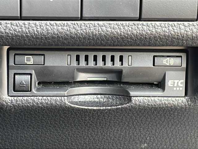 トヨタ ＲＡＶ４ ハイブリットG 道北・旭川 2019(令1)年 6.9万km アティチュードブラックマイカ /4WD//禁煙車//ワンオーナー//寒冷地仕様//モデリスタエアロ//純正SDナビ//CD/DVD/SD/MSV/BT/フルセグ//パワーバックドア//バックカメラ//トヨタセーフティセンス//PCS/ACC/LTA/BSM/RCTA/PKSB/RSA//クリアランスソナー//運転席メモリ付きパワーシート//合皮シート//シートヒーター//ステアリングヒーター//オートハイビーム//オートライト//LEDヘッドライト//フォグライト//リアフォグ//ドライブレコーダー//ビルトインETC//純正スマートキー一体型エンジンスターター//TVキャンセラー//オートリトラミラー//フロントデアイサー//純正フロアマット//ドアバイザー//ルーフレール//社外AW冬タイヤ積み込み//保証書//取説