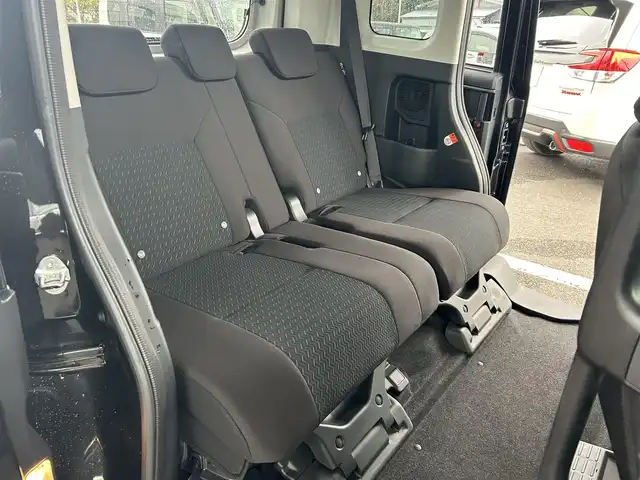 トヨタ ルーミー カスタムG 東京都 2024(令6)年 0.8万km ブラックマイカメタリック ワンオーナー/純正9インチフルセグTVディスプレイオーディオ/(Bluetooth/USB/iPod)/純正14インチアルミホイール/両側パワースライドドア/追従型クルーズコントロール/アイドリングストップ/横滑り防止装置/オートライト/スマートキー/スペアキー1本/取説書/保証書