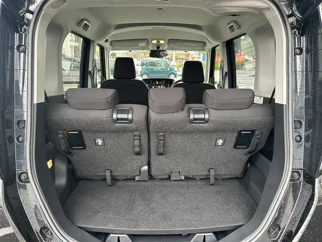 トヨタ ルーミー カスタムG 東京都 2024(令6)年 0.8万km ブラックマイカメタリック ワンオーナー/純正9インチフルセグTVディスプレイオーディオ/(Bluetooth/USB/iPod)/純正14インチアルミホイール/両側パワースライドドア/追従型クルーズコントロール/アイドリングストップ/横滑り防止装置/オートライト/スマートキー/スペアキー1本/取説書/保証書