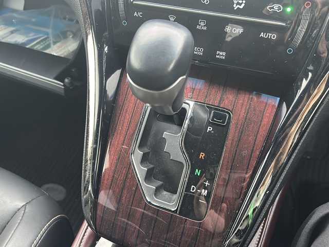 トヨタ ハリアー プレミアム 佐賀県 2016(平28)年 5.7万km ブラック アルパイン9インチメモリーナビゲーション/・フルセグTV/CD/DVD/SD/Bluetooth/バックカメラ/前方ドライブレコーダー/ビルトインETC/パワーバックドア/ハーフレザーシート/D席パワーシート/ISOFIX対応/木目調革巻きステアリング/ステアリングリモコン/純正18インチアルミホイール/純正LEDヘッドライト/・オートマチックハイビーム/純正LEDフォグランプ/純正フロアマット/純正ドアバイザ―/スペアキー１本/クルーズコントロール/レーンディパーチャーアラート/プリクラッシュセーフティ