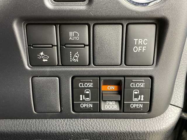 トヨタ ヴォクシー ハイブリッド ZS 煌Ⅱ 新潟県 2019(平31)年 7万km ブラック ALPAINE11型ナビ/BT/CD/DVD/フルセグ/ALPAINE12.8型フリップダウンモニター/バックカメラ/ドライブレコーダー前/トヨタセーフティセンス/コーナーセンサー前後/両側パワースライドドア/LEDヘッドライト/フォグランプ/純正フロアマット/シートヒーター/モデリスタエアロ