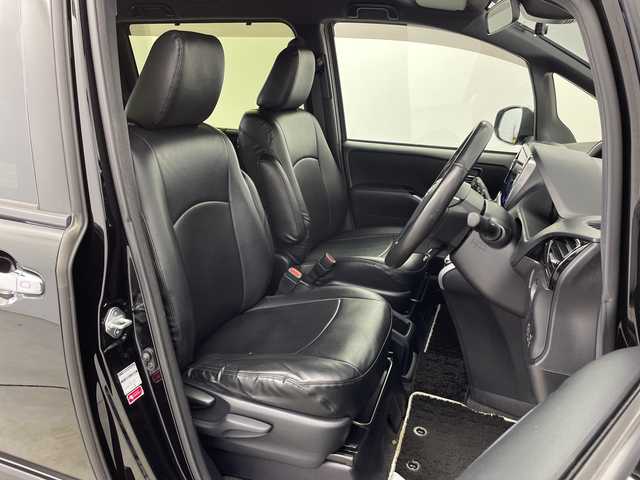 トヨタ ヴォクシー ハイブリッド ZS 煌Ⅱ 新潟県 2019(平31)年 7万km ブラック ALPAINE11型ナビ/BT/CD/DVD/フルセグ/ALPAINE12.8型フリップダウンモニター/バックカメラ/ドライブレコーダー前/トヨタセーフティセンス/コーナーセンサー前後/両側パワースライドドア/LEDヘッドライト/フォグランプ/純正フロアマット/シートヒーター/モデリスタエアロ