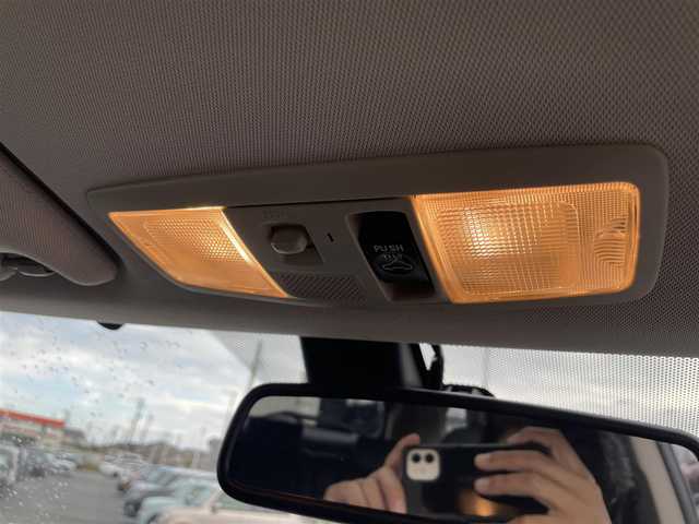 三菱 アウトランダー ＰＨＥＶ G セーフティパッケージ 富山県 2016(平28)年 6.7万km ルビーブラックP サンルーフ／/４ＷＤ／/マルチアラウンドモニター／/７インチナビ／/フルセグＴＶ／/Ｂｌｕｅｔｏｏｔｈ／/ＤＶＤ再生／/ハーフレザーシート／/運転席助手席シートヒーター／/ＥＴＣ／/コーナーセンサー／/レーダーククルーズコントロール//LEDオートライト/