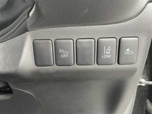 三菱 アウトランダー ＰＨＥＶ G セーフティパッケージ 富山県 2016(平28)年 6.7万km ルビーブラックP サンルーフ／/４ＷＤ／/マルチアラウンドモニター／/７インチナビ／/フルセグＴＶ／/Ｂｌｕｅｔｏｏｔｈ／/ＤＶＤ再生／/ハーフレザーシート／/運転席助手席シートヒーター／/ＥＴＣ／/コーナーセンサー／/レーダーククルーズコントロール//LEDオートライト/