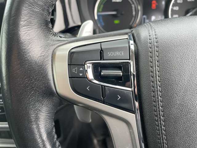 三菱 アウトランダー ＰＨＥＶ G セーフティパッケージ 富山県 2016(平28)年 6.7万km ルビーブラックP サンルーフ／/４ＷＤ／/マルチアラウンドモニター／/７インチナビ／/フルセグＴＶ／/Ｂｌｕｅｔｏｏｔｈ／/ＤＶＤ再生／/ハーフレザーシート／/運転席助手席シートヒーター／/ＥＴＣ／/コーナーセンサー／/レーダーククルーズコントロール//LEDオートライト/