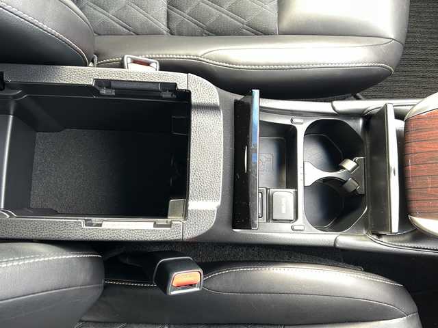 トヨタ ハリアー ハイブリッド プレミアム 秋田県 2014(平26)年 7.6万km スパークリングブラックパールクリスタルシャイン 4WD/純正SDナビ/Bluetooth、CD/DVD、フルセグTV）/バックカメラ/ETC/クルーズコントロール/パワーバックドア/D席パワーシート/ハーフレザーシート/純正リアスポイラー/純正18インチAW/取説/スペアキー