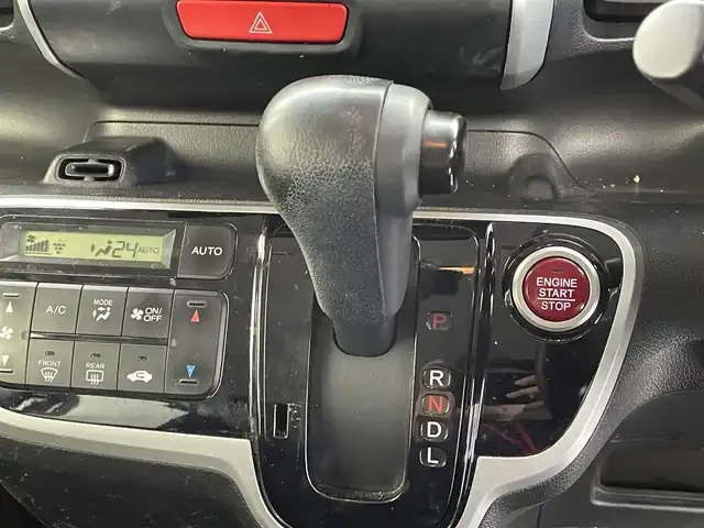 ホンダ Ｎ ＢＯＸ G Lパッケージ 福井県 2015(平27)年 7.7万km スマートブラック 社外SDナビ/AM/FM/CD/DVD/Bluetooth/フルセグTV/バックカメラ/ETC/片側パワースライドドア/横滑り防止装置/ハロゲンヘッドライト/スマートキー/プッシュスタート/電動格納ミラー/社外14インチAW/ドアバイザー